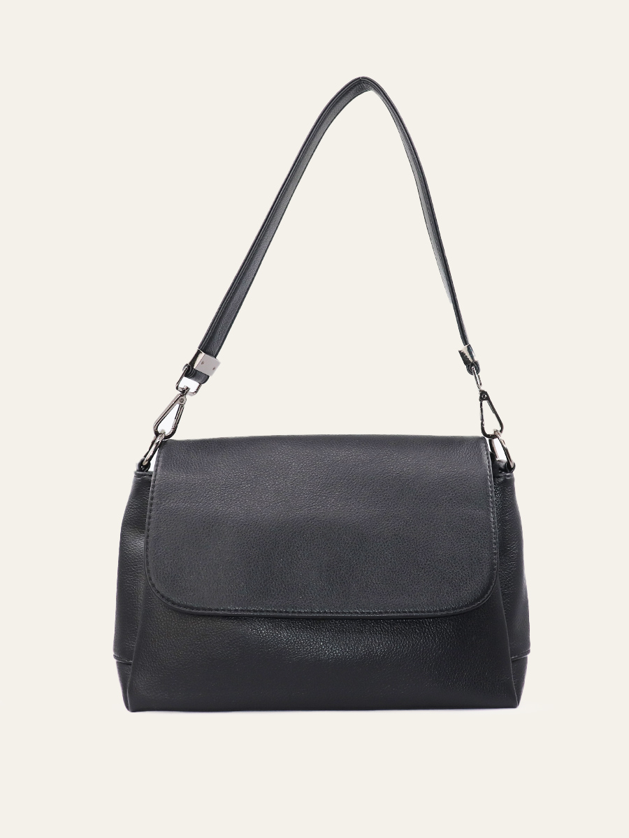 CLASSIC FLAP BAG