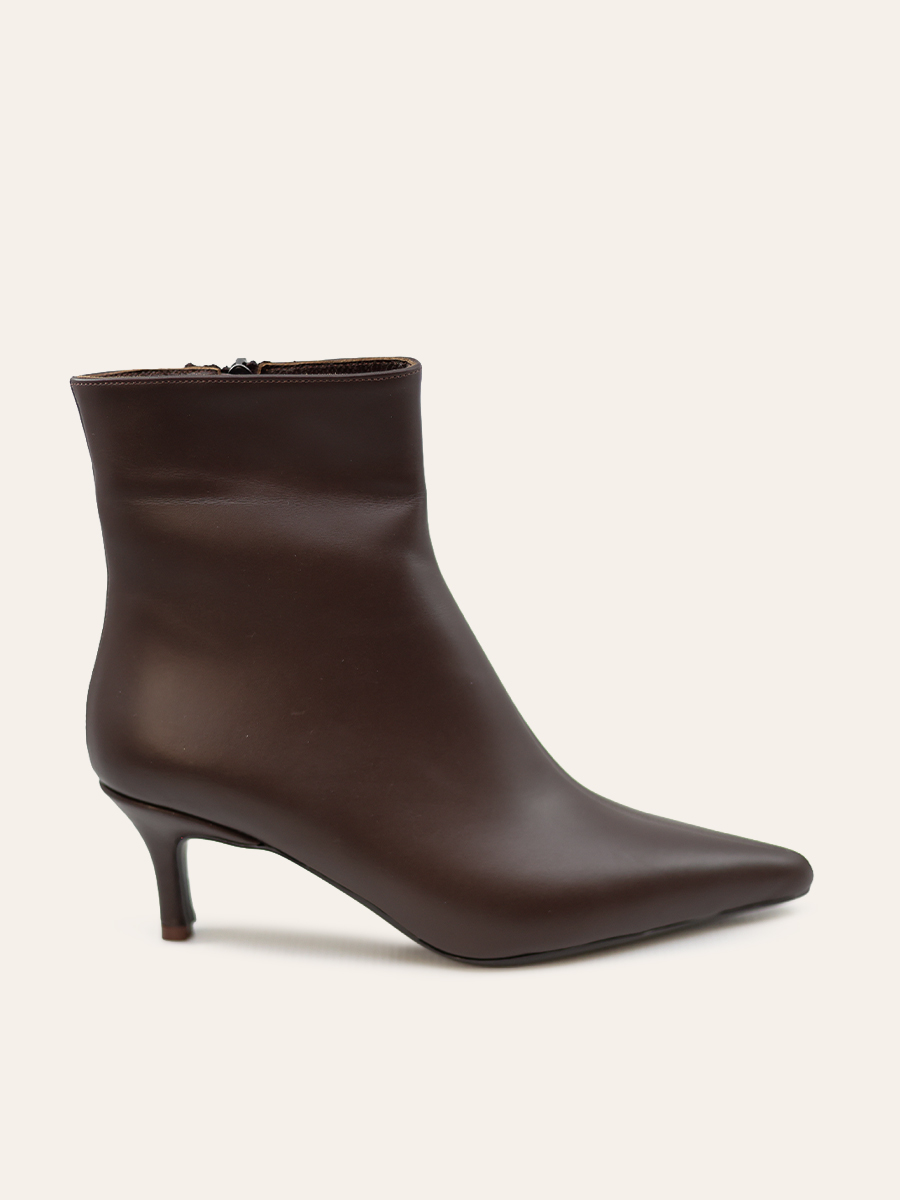 KITTEN HEEL ANKLE BOOTS