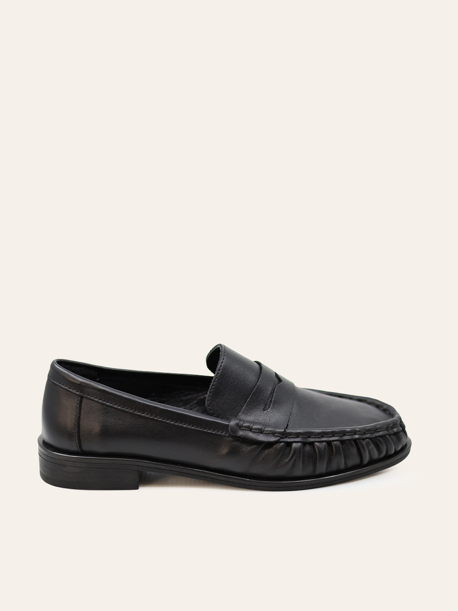 SOFT LOAFERS