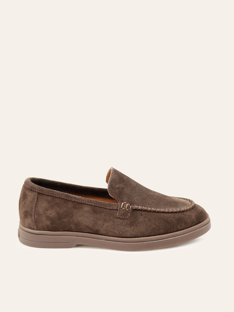 CLASSIC SLIP-ON LOAFERS