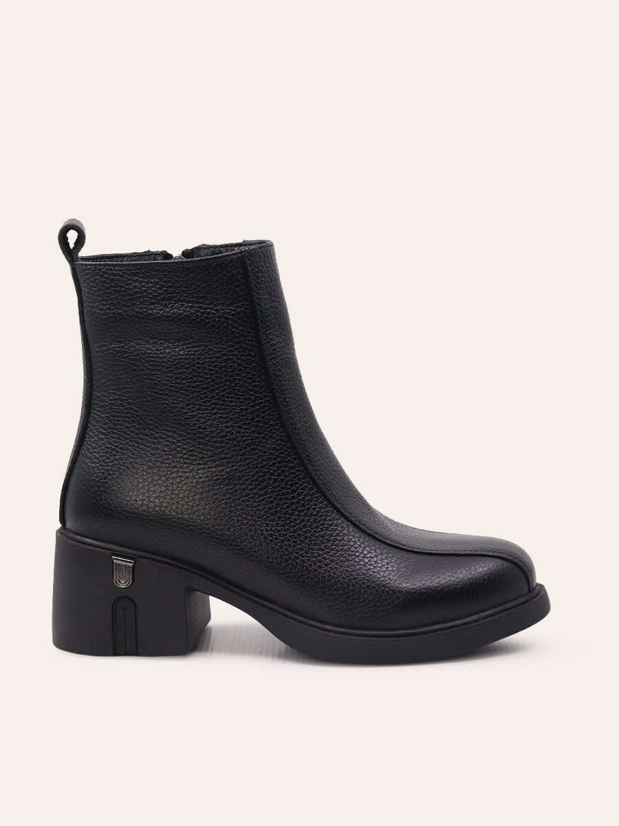 PANEL DETAIL ANKLE BOOTS