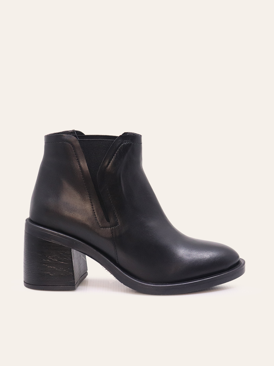 ELASTIC HEEL BOOTS