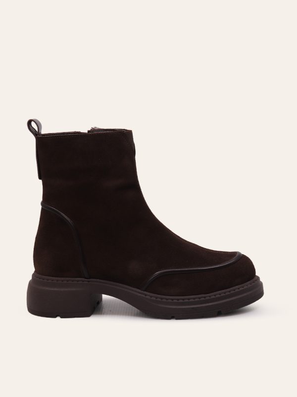 CONTRAST ANKLE BOOTS