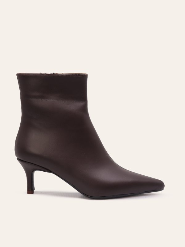 KITTEN HEEL ANKLE BOOTS