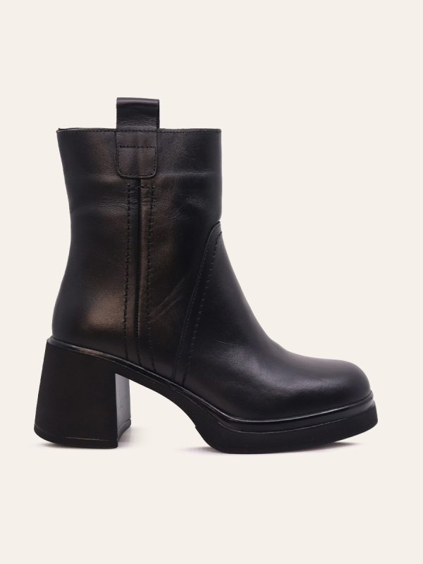 BLOCK HEEL ANKLE BOOTS