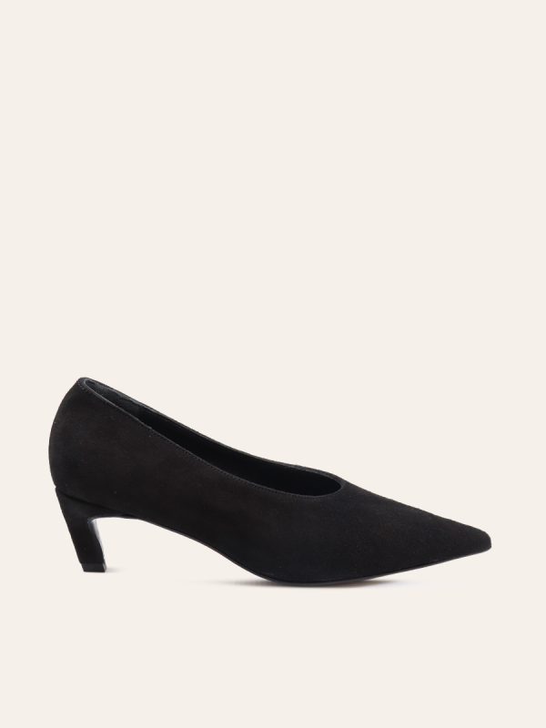 SUEDE POINTED TOE PUMPS — 1
