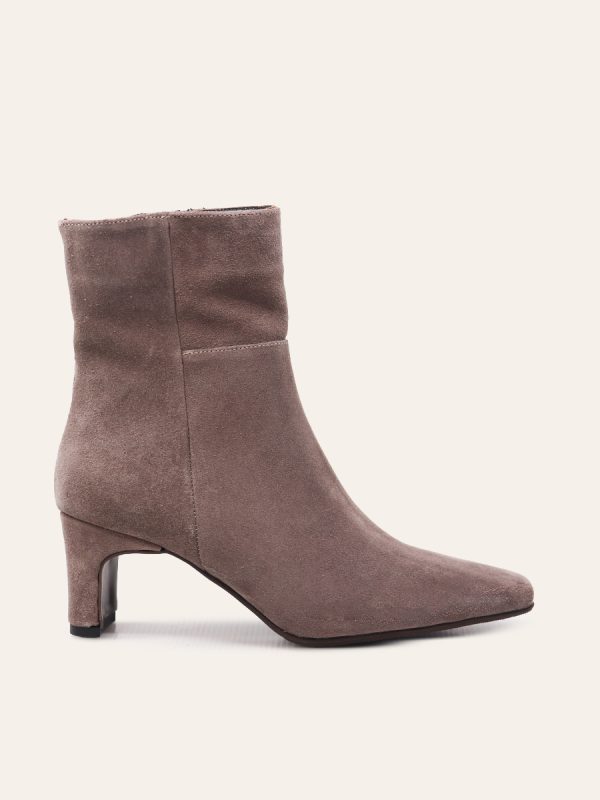 HEELED ANKLE BOOTS