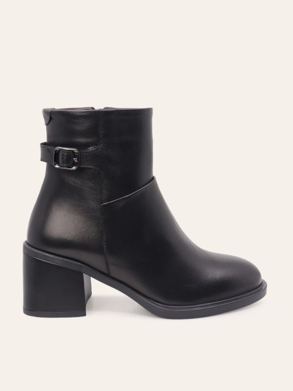 BUCKLE BLOCK HEEL BOOTS