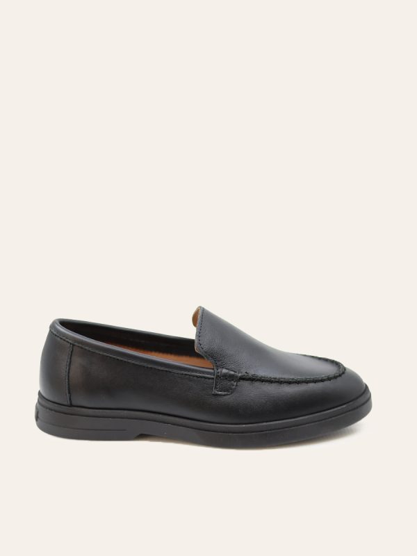 CLASSIC SLIP-ON LOAFERS