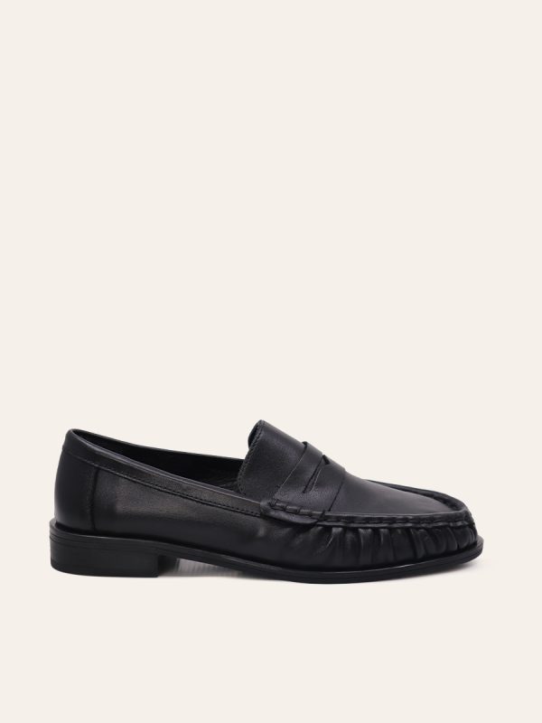 SOFT LOAFERS