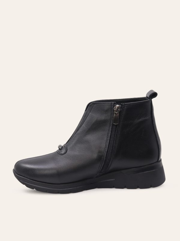 METAL ACCENT ANKLE BOOTS — 2