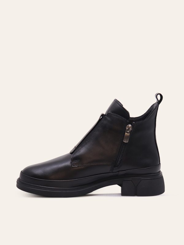 LOW CUT BOOTS — 2