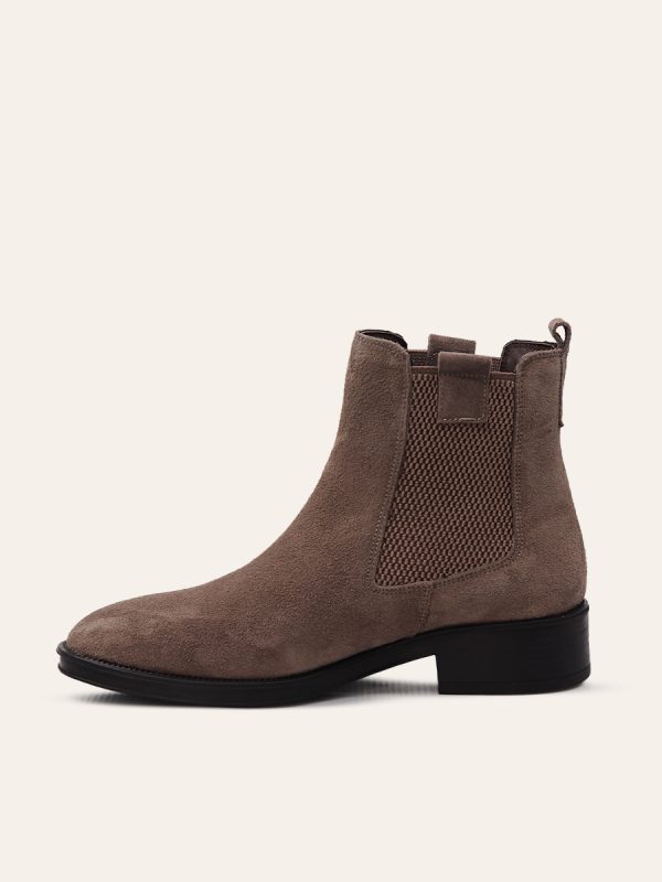 TEXTURED CHELSEA BOOTS — 2
