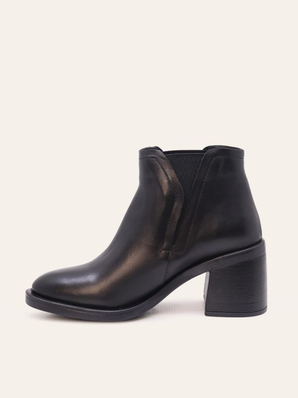 ELASTIC HEEL BOOTS — 2
