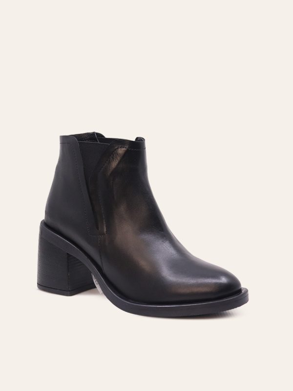 ELASTIC HEEL BOOTS — 3