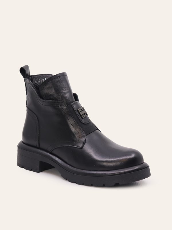 LOW HEEL ANKLE BOOTS — 3