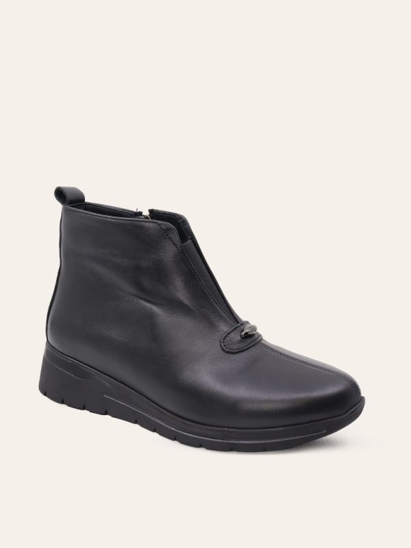 METAL ACCENT ANKLE BOOTS — 3