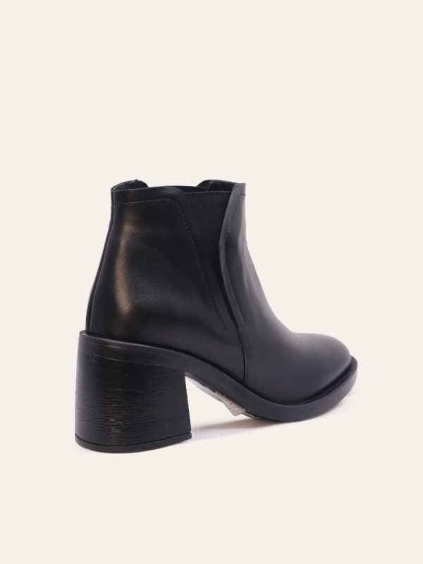 ELASTIC HEEL BOOTS — 4