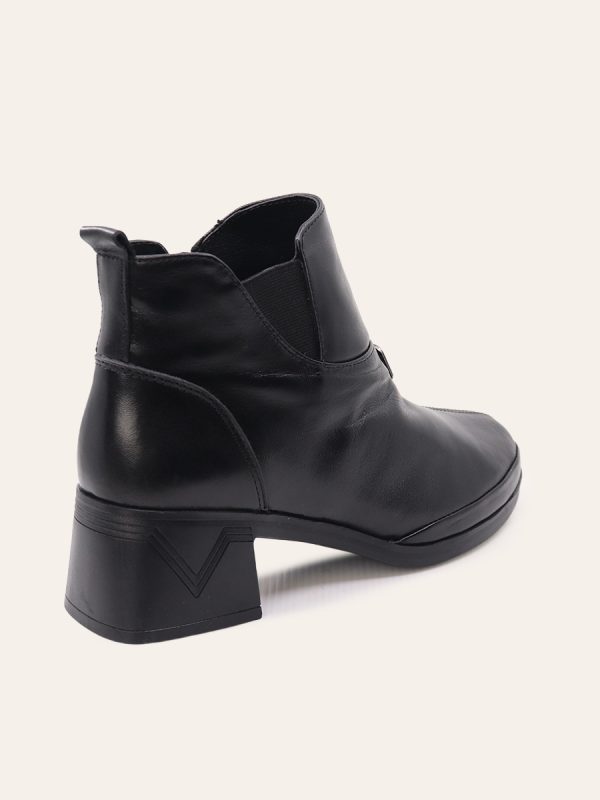 METAL DETAIL ANKLE BOOTS — 4